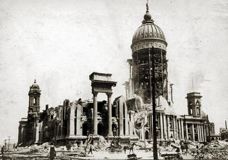 Photo showing earthquake damage/aftermath